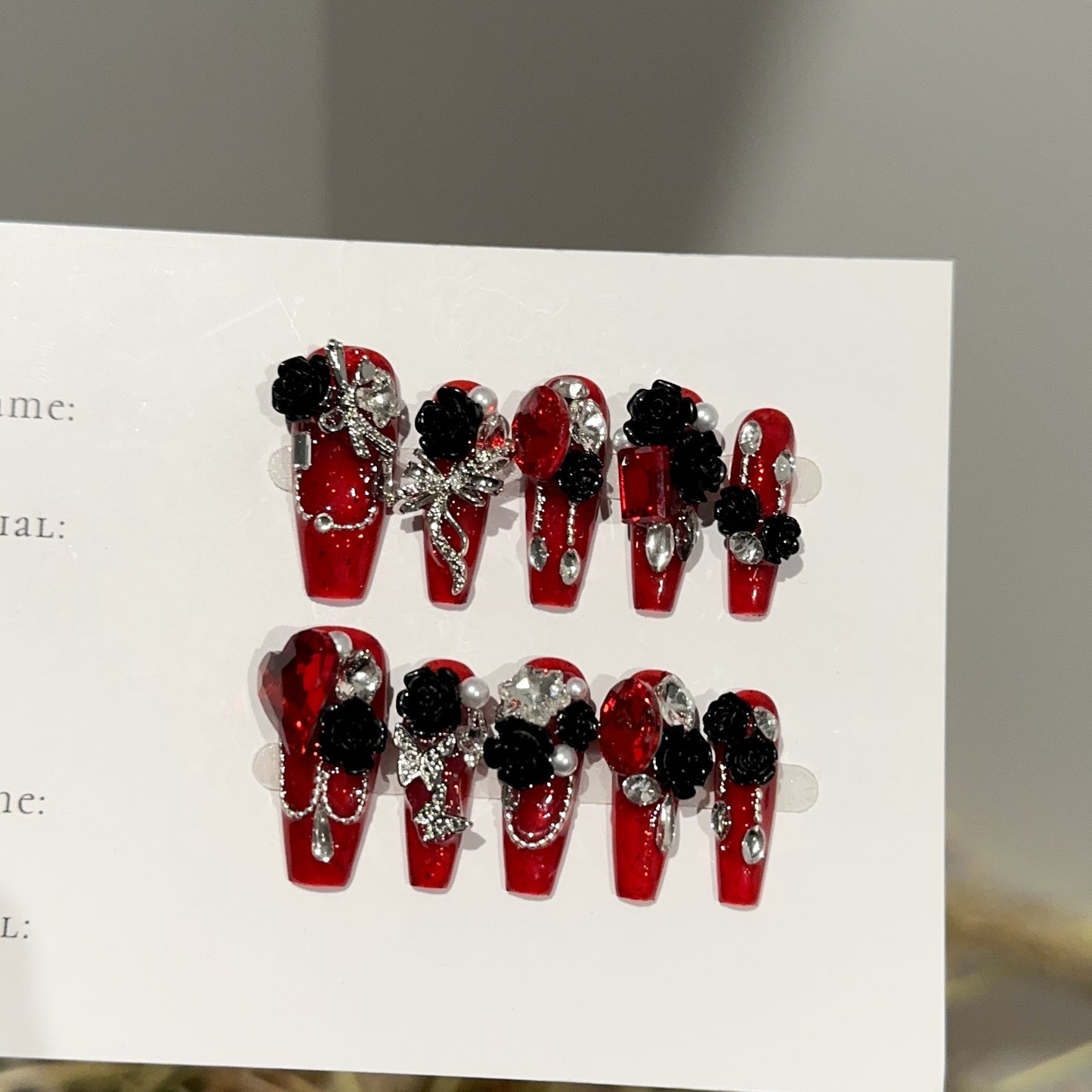 【Red Wine Lady】Purely Handmade Wearable Nails High-End Feel Autumn Winter Wine Red Long Nail Tips Camellia Red Diamond Fake Nail Stickers